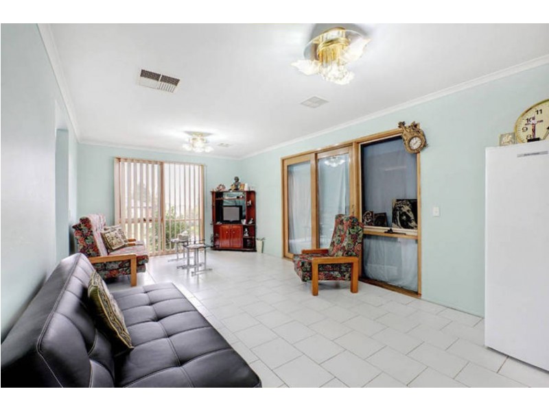 7 Karoonda Court, Meadow Heights VIC 3048