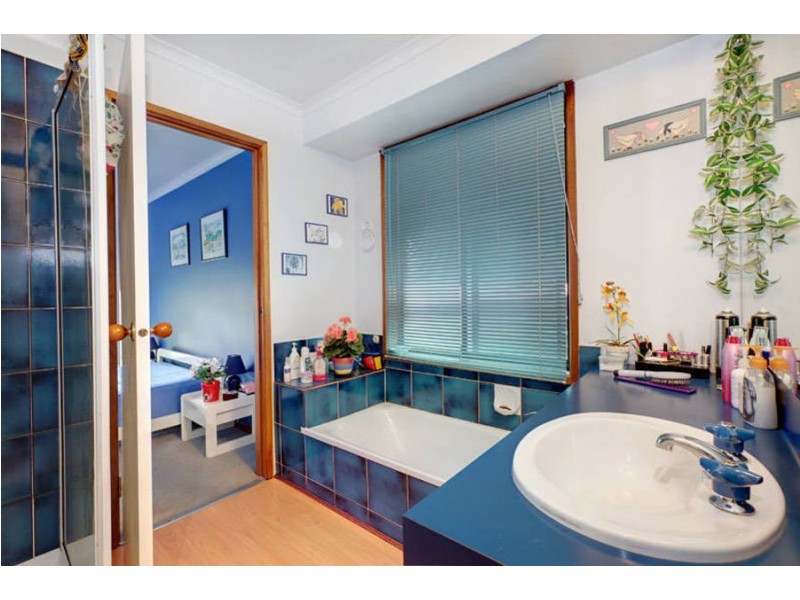 42 Buchan Street, Meadow Heights VIC 3048