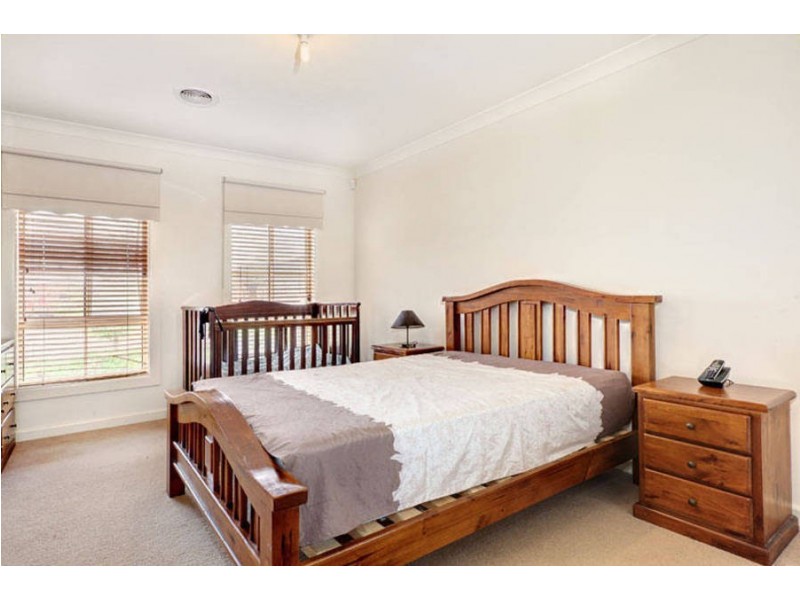 34 Villawood Avenue, Roxburgh Park VIC 3064