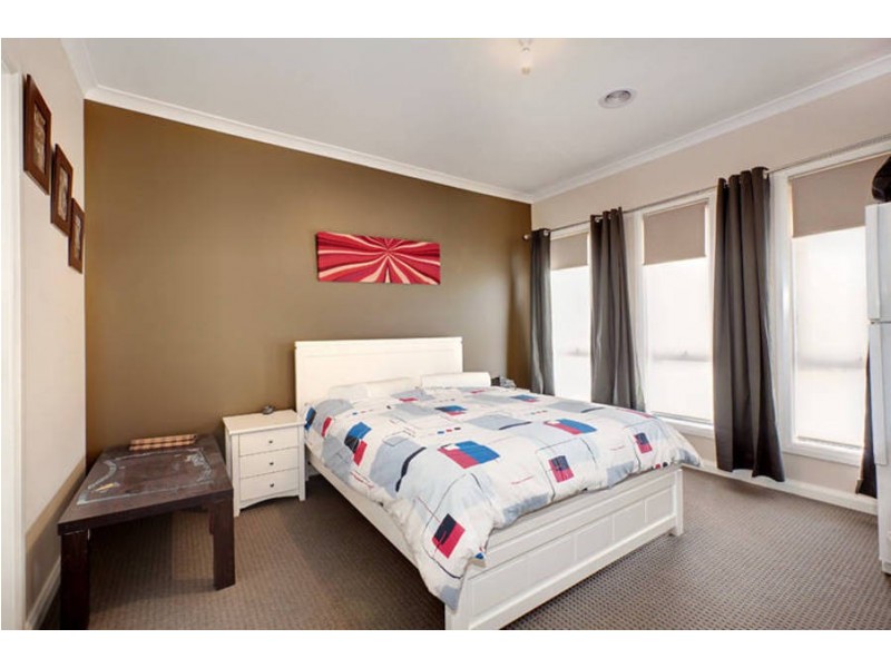 6 Cordyline Grove, Craigieburn VIC 3064