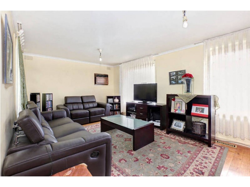 43 Pearson Crescent, Coolaroo VIC 3048