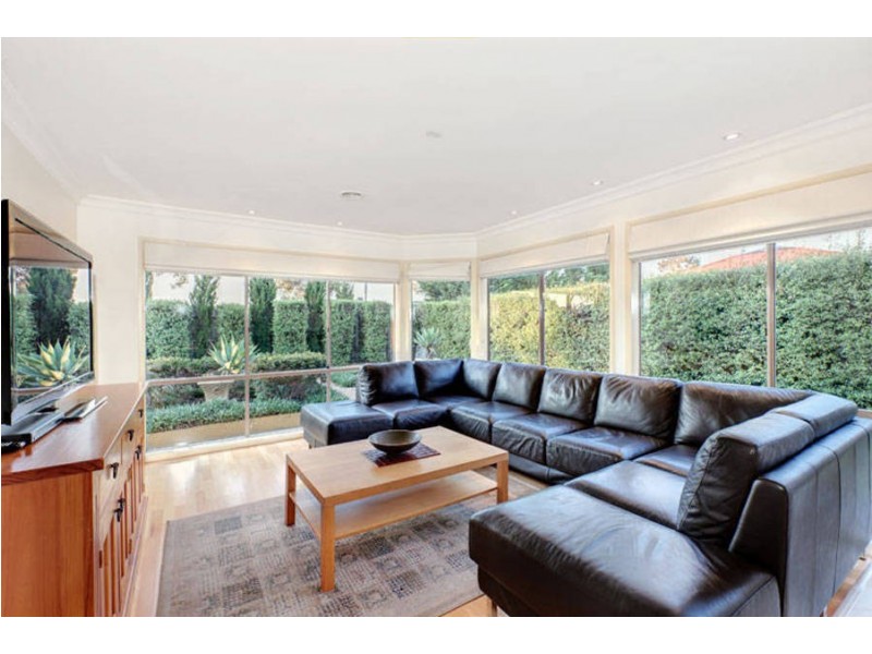 29 Shortridge Circuit, Roxburgh Park VIC 3064