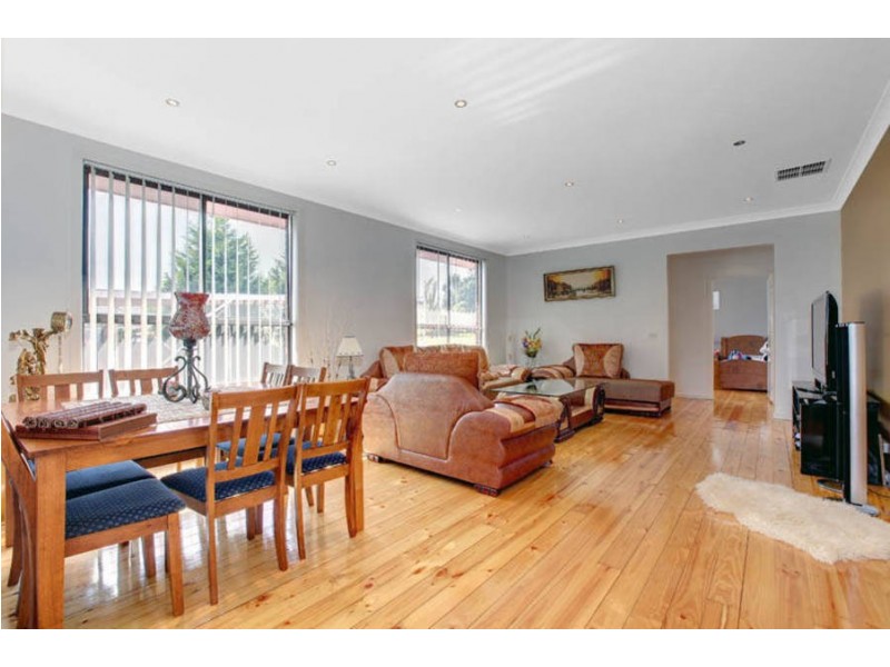 12 Expo Court, Meadow Heights VIC 3048