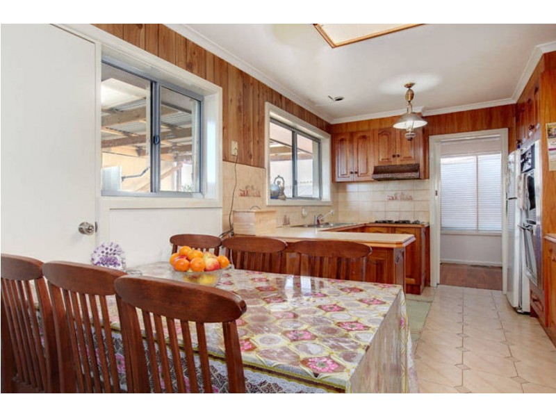 1/57 Corinella Crescent, Dallas VIC 3047