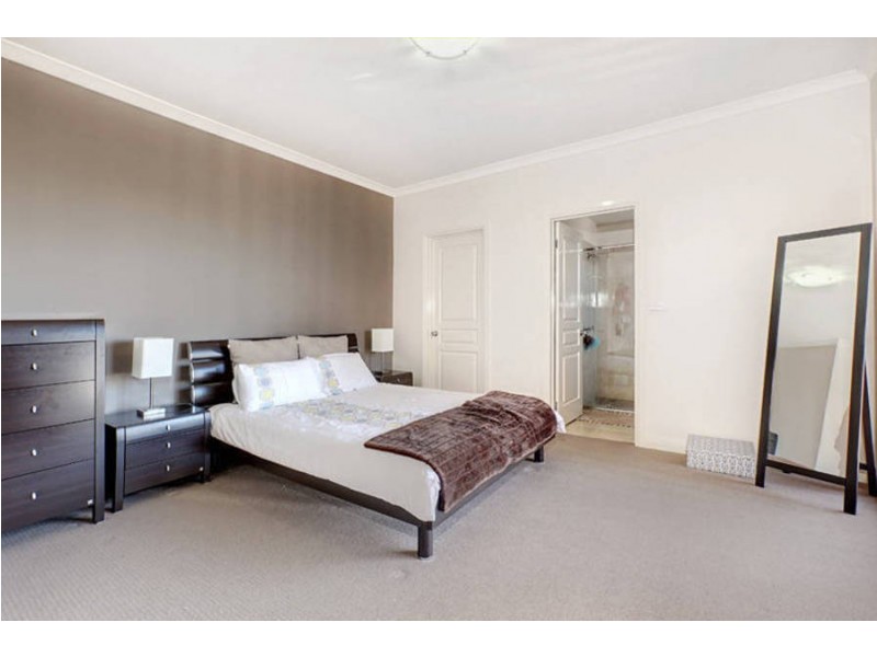 8a Bicentennial Crescent, Meadow Heights VIC 3048