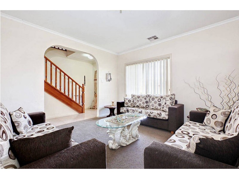 12 Thames Way, Roxburgh Park VIC 3064