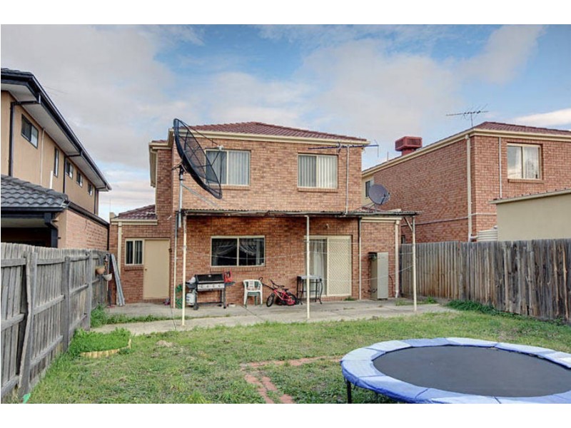 12 Thames Way, Roxburgh Park VIC 3064