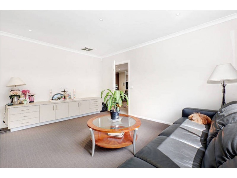 11 Beechworth Avenue, Greenvale VIC 3059