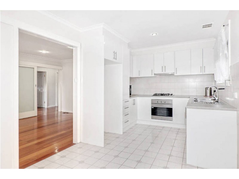 4 Frank Street, Dallas VIC 3047