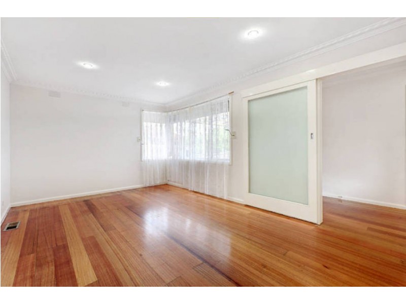 4 Frank Street, Dallas VIC 3047