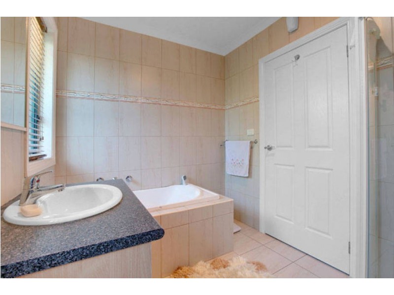 3/17 Pinnaroo Circuit, Meadow Heights VIC 3048