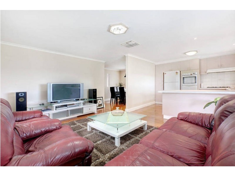 38 Fuschia Place, Meadow Heights VIC 3048