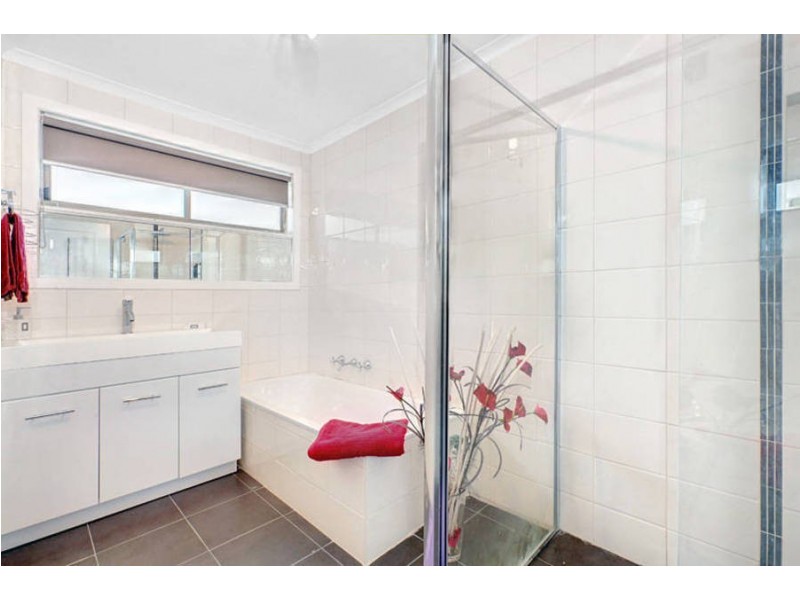 38 Fuschia Place, Meadow Heights VIC 3048