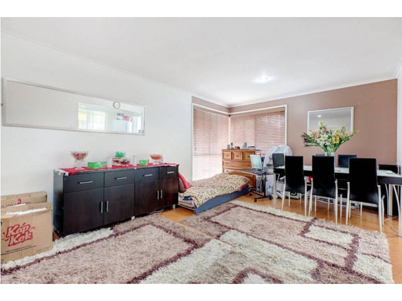 7 Bega Court, Gladstone Park VIC 3043