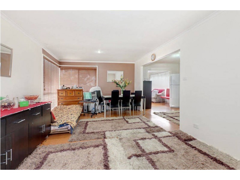 7 Bega Court, Gladstone Park VIC 3043