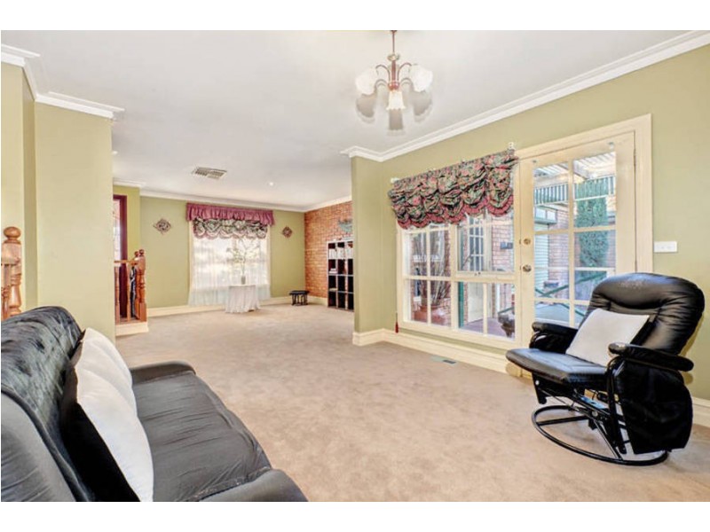 30 Eucalyptus Place, Meadow Heights VIC 3048