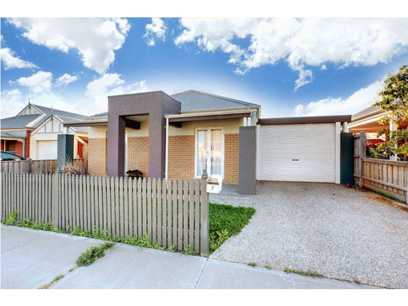 7 Grosvenor Square, Craigieburn VIC 3064