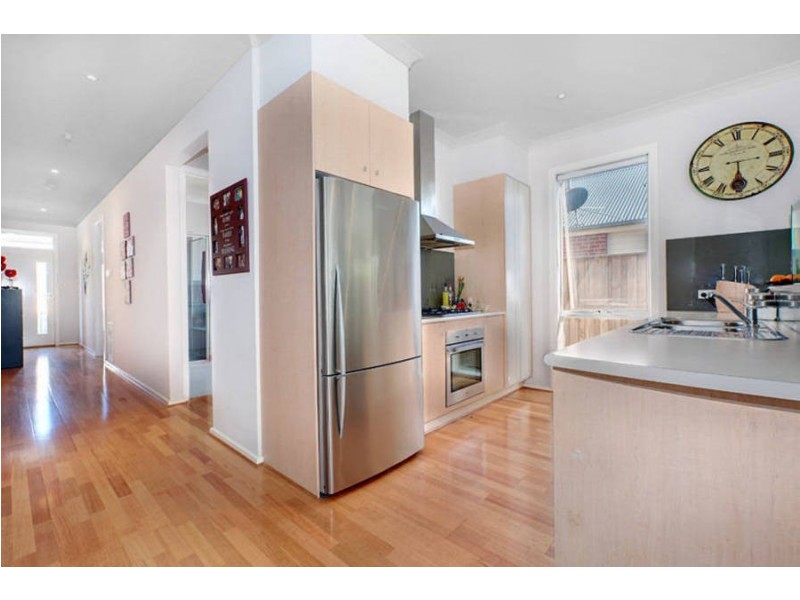 7 Grosvenor Square, Craigieburn VIC 3064