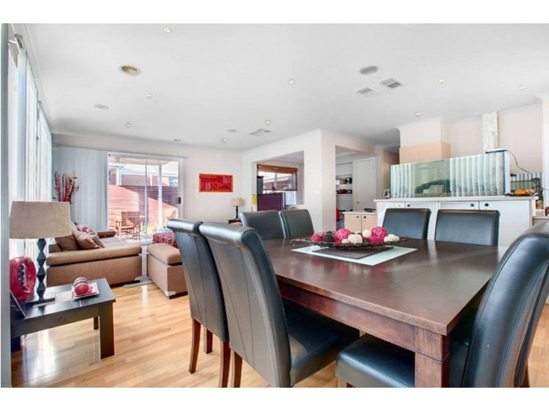 7 Grosvenor Square, Craigieburn VIC 3064