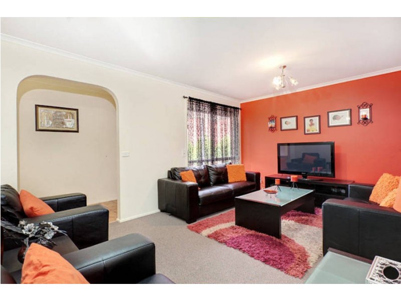 18 Gimlet Close, Meadow Heights VIC 3048