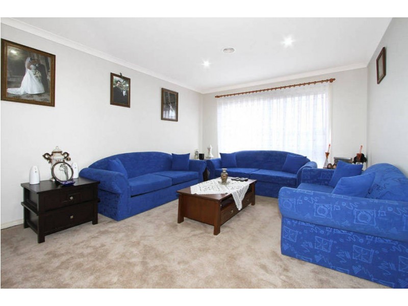 23 Burrora Way, Craigieburn VIC 3064