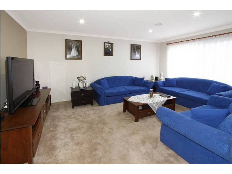 23 Burrora Way, Craigieburn VIC 3064