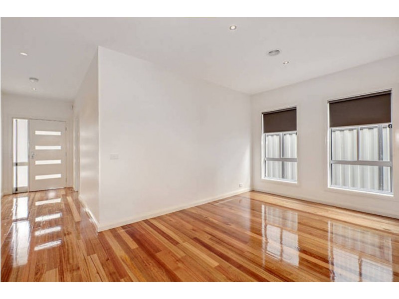 13 Pinnacle Drive, Craigieburn VIC 3064