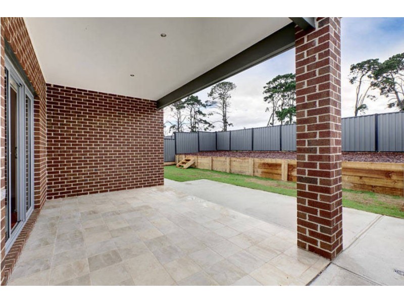 15 Pinnacle Drive, Craigieburn VIC 3064