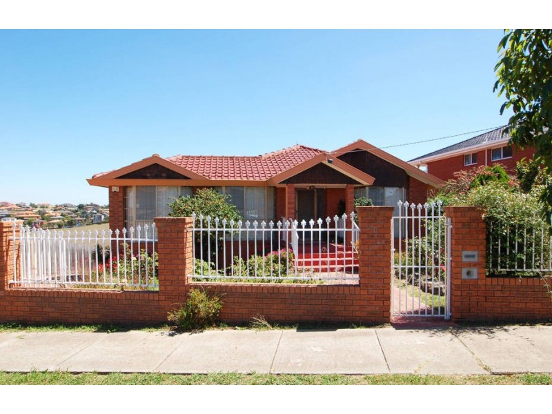 59 Rokewood Crescent, Meadow Heights VIC 3048