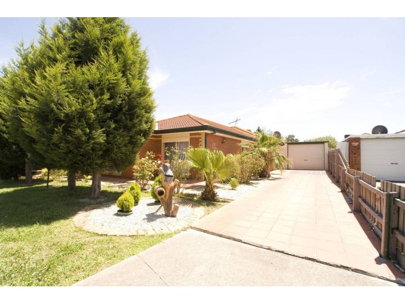 11 Lawry Place, Meadow Heights VIC 3048