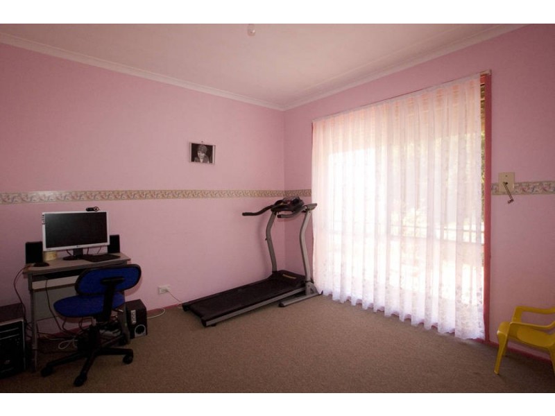 11 Lawry Place, Meadow Heights VIC 3048