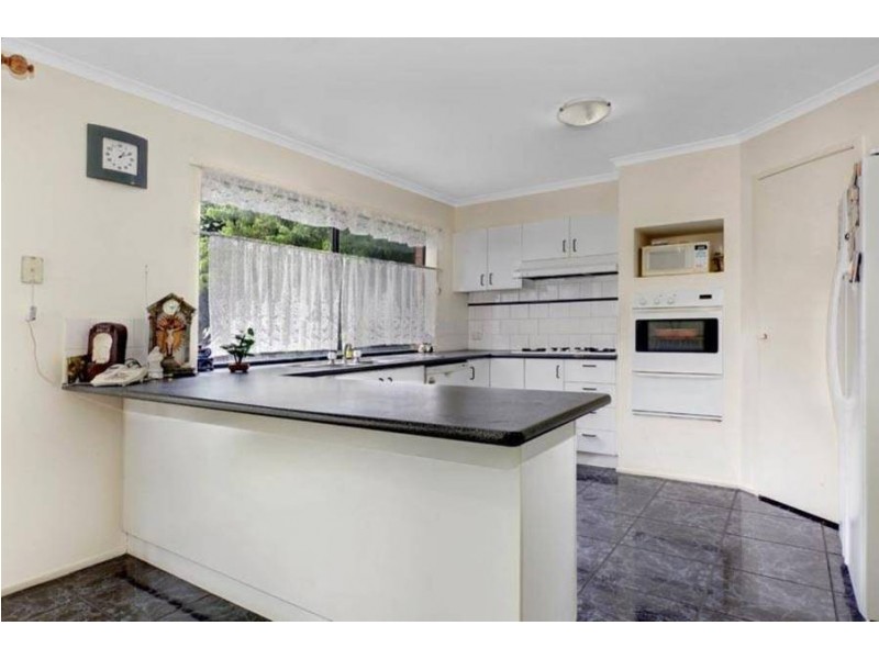 17 Banksia Place, Meadow Heights VIC 3048