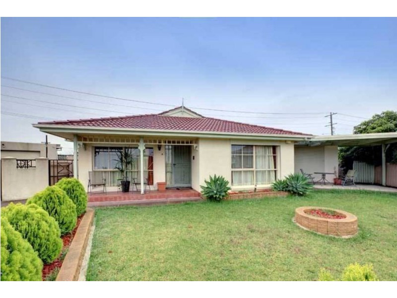 23 Mitta Mitta Way, Meadow Heights VIC 3048