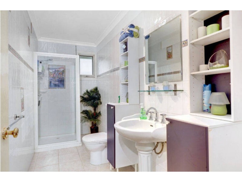 23 Mitta Mitta Way, Meadow Heights VIC 3048