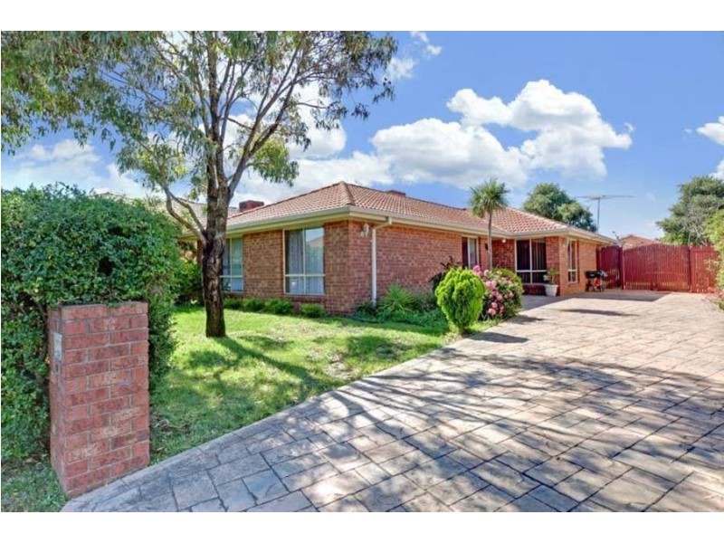 16 Mitta Mitta Way, Meadow Heights VIC 3048