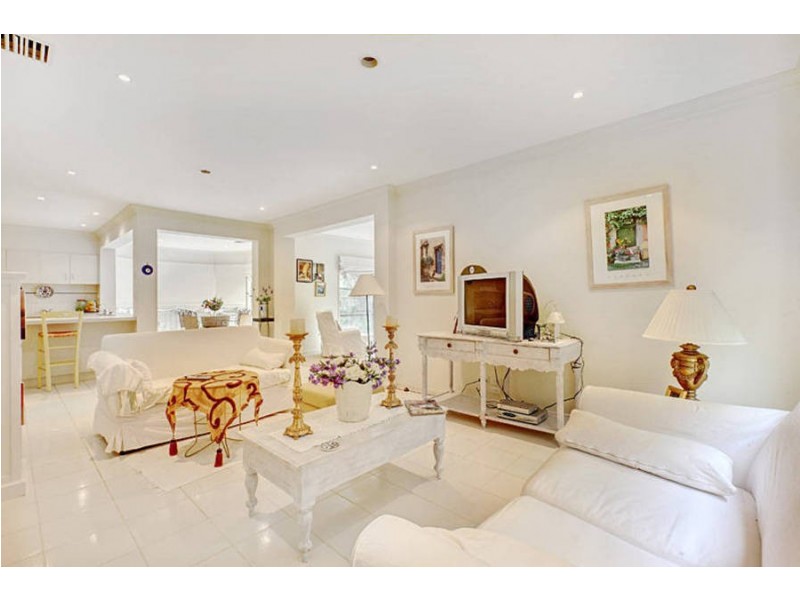 24 Morgan Court, Roxburgh Park VIC 3064