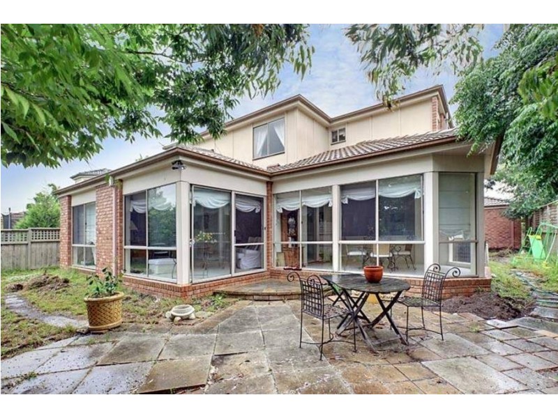 24 Morgan Court, Roxburgh Park VIC 3064