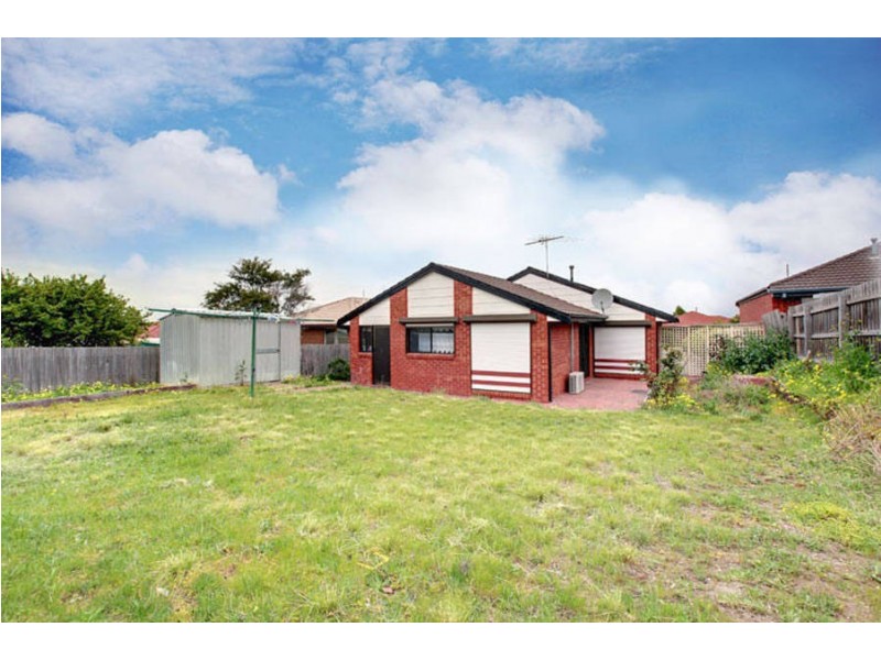 18 Gimlet Close, Meadow Heights VIC 3048