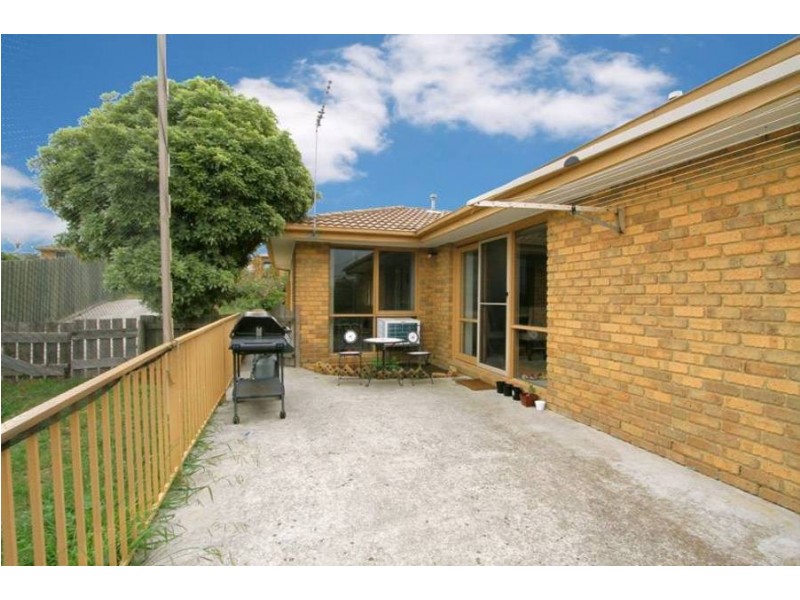 34 Magnolia Boulevard, Meadow Heights VIC 3048