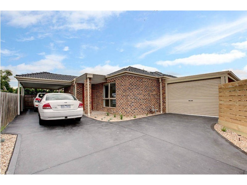2/6 Dillwynia Place, Meadow Heights VIC 3048