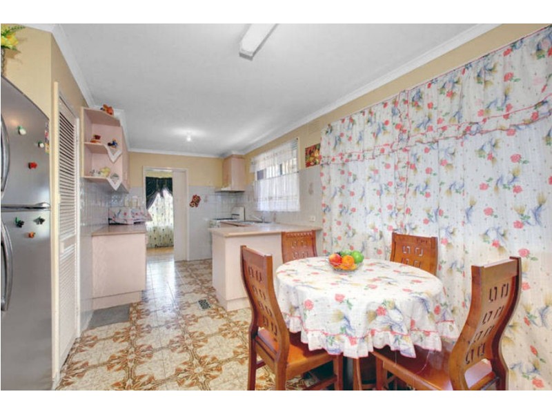 21 Tooradin Avenue, Dallas VIC 3047