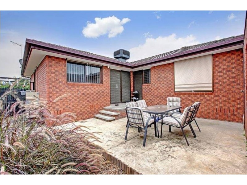 1/40 Pinnaroo Circuit, Meadow Heights VIC 3048