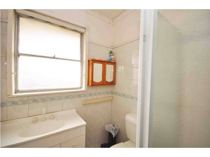 421 Barry Road, Dallas VIC 3047