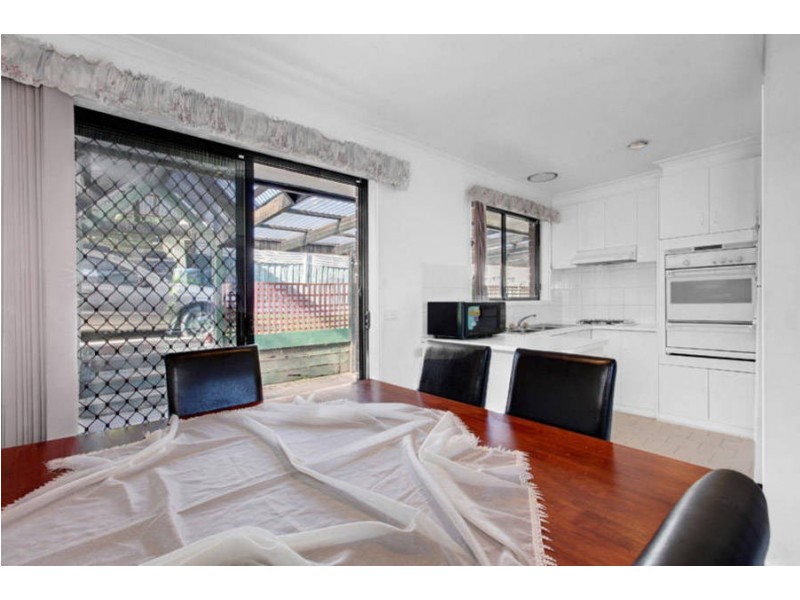 8 Manuka Place, Meadow Heights VIC 3048