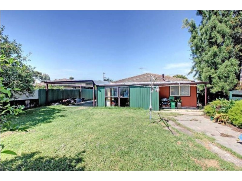 11 Eldorado Crescent, Meadow Heights VIC 3048