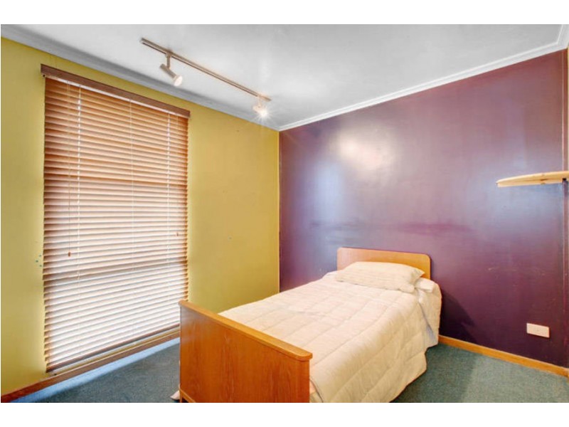 10 GARVOC COURT, Meadow Heights VIC 3048