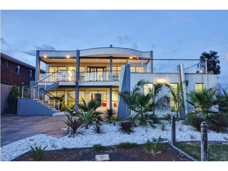 7 Beltana Lane, Roxburgh Park VIC 3064