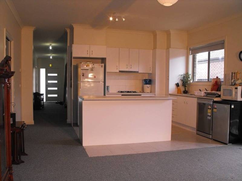 3 Thorngrove Avenue, Craigieburn VIC 3064