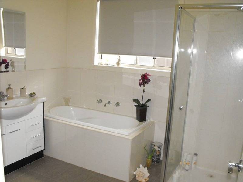 3 Thorngrove Avenue, Craigieburn VIC 3064