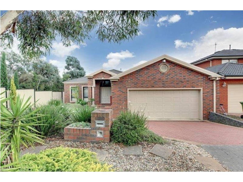 4 Lambert Place, Roxburgh Park VIC 3064